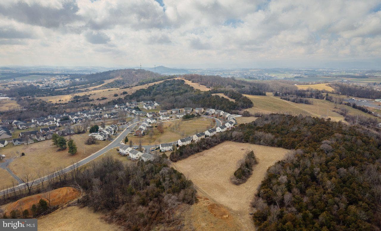 573 Pointe Drive photo 61