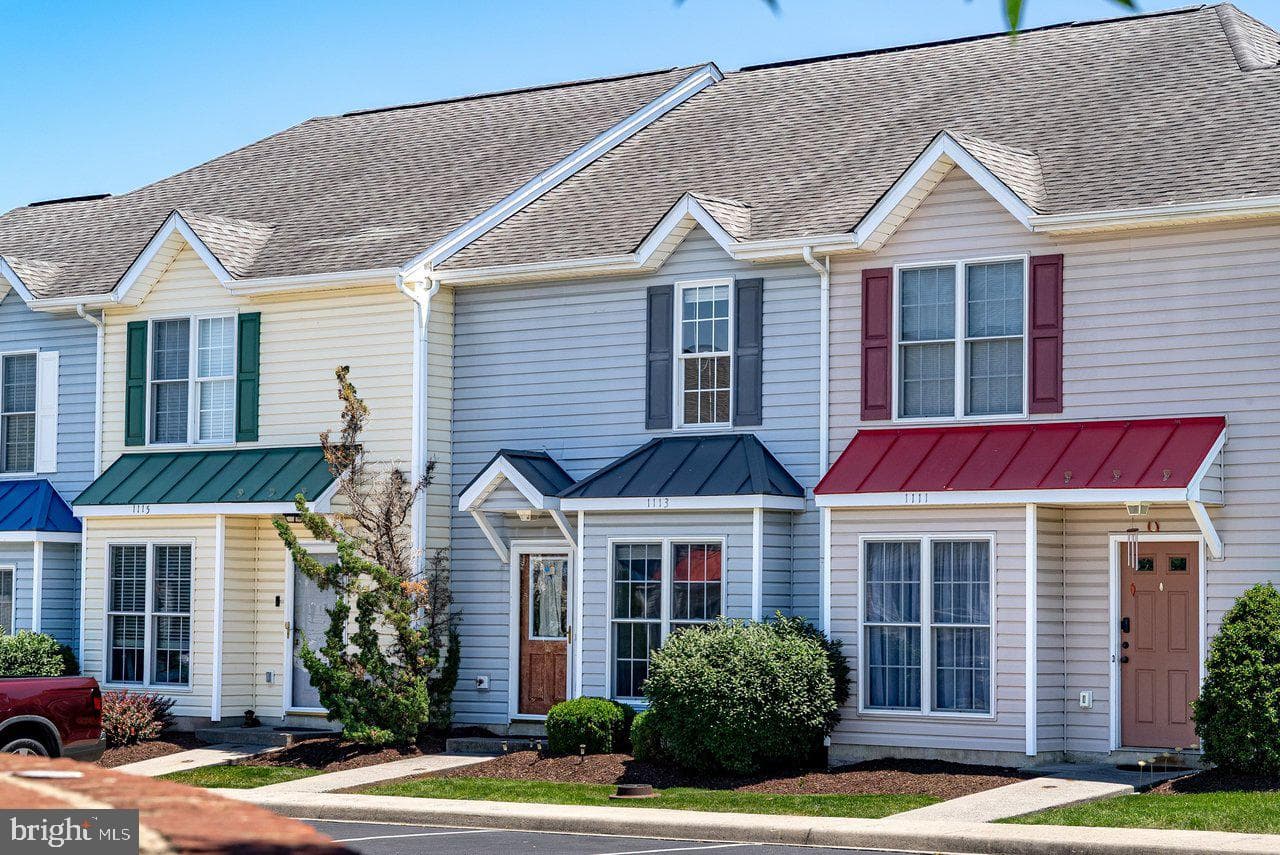1113 Paul Revere Court