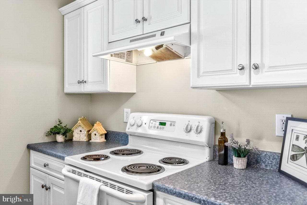 1113 Paul Revere Court photo 14