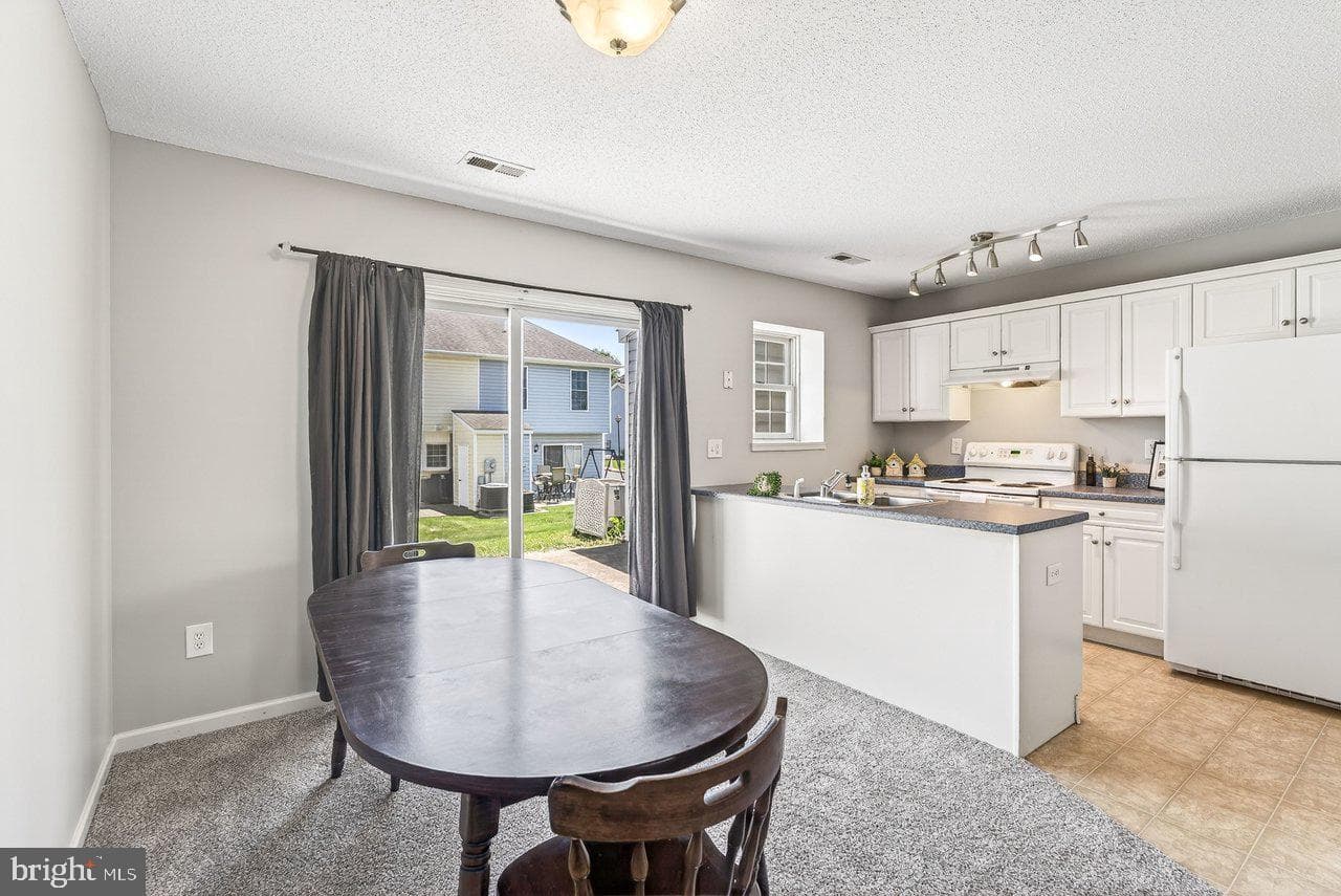 1113 Paul Revere Court photo 17