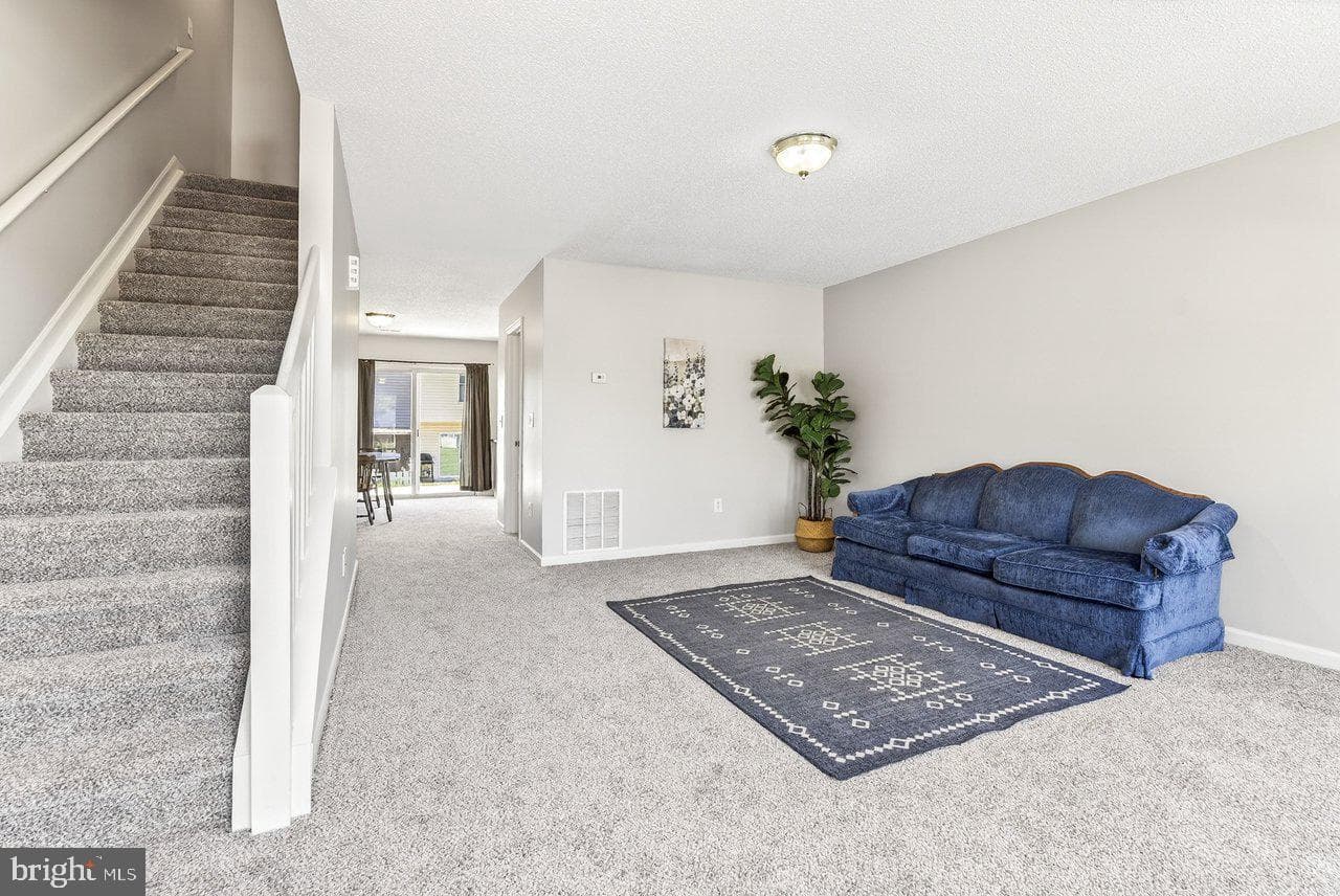 1113 Paul Revere Court photo 8