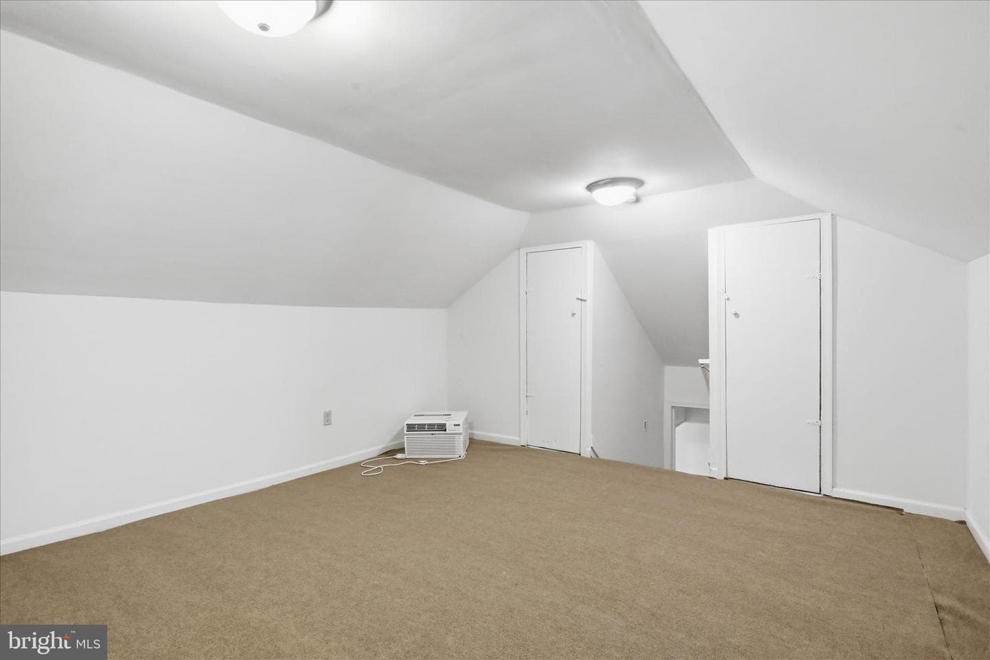 775 Collicello St photo 28