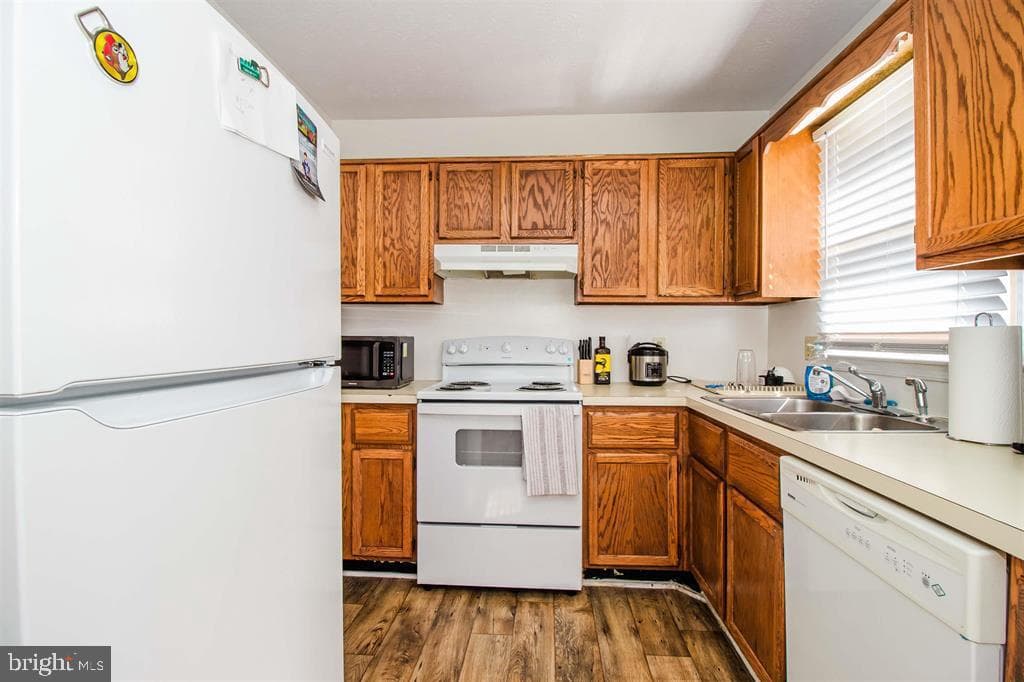 839 Vine Street photo 13