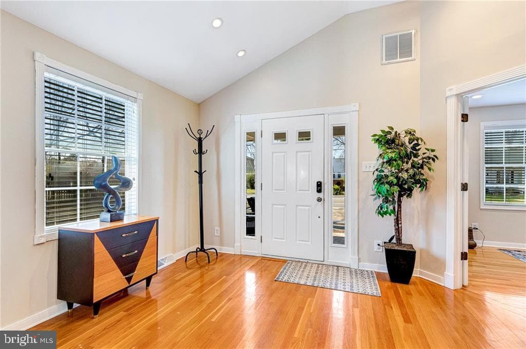5309 Bloomingdale Avenue photo 21