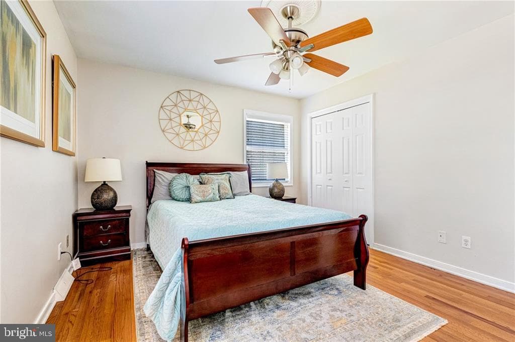 5309 Bloomingdale Avenue photo 29