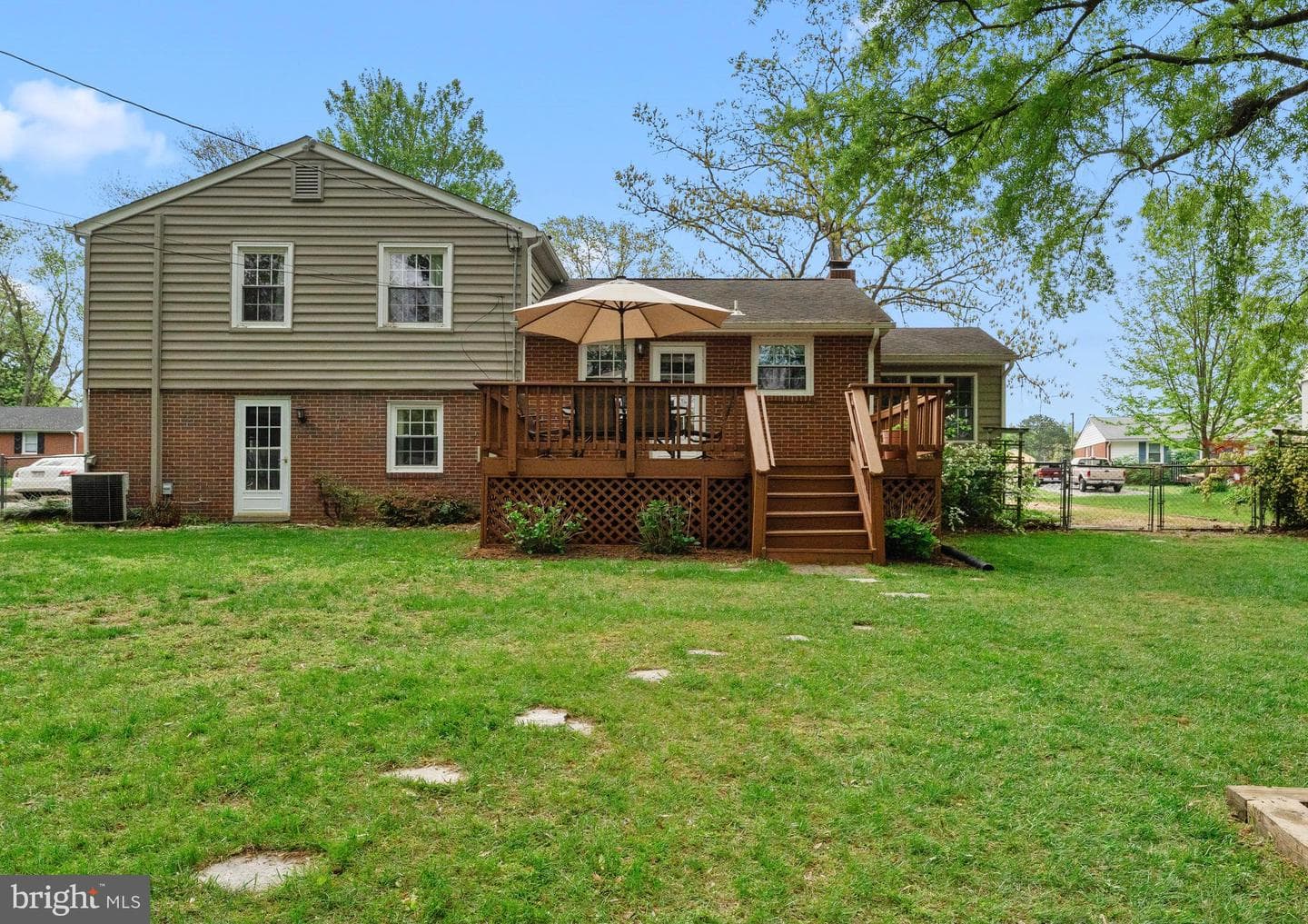 2206 Manlyn Road photo 32