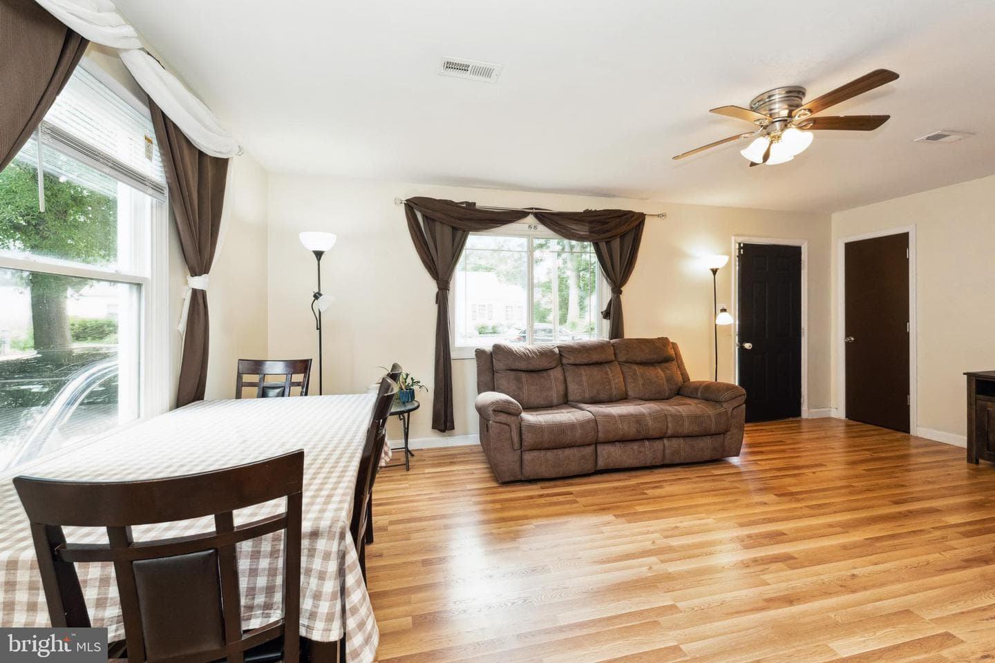 104 N Beech Avenue photo 8