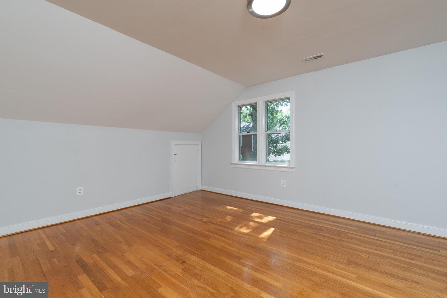 11809 Goodwick Square photo 25
