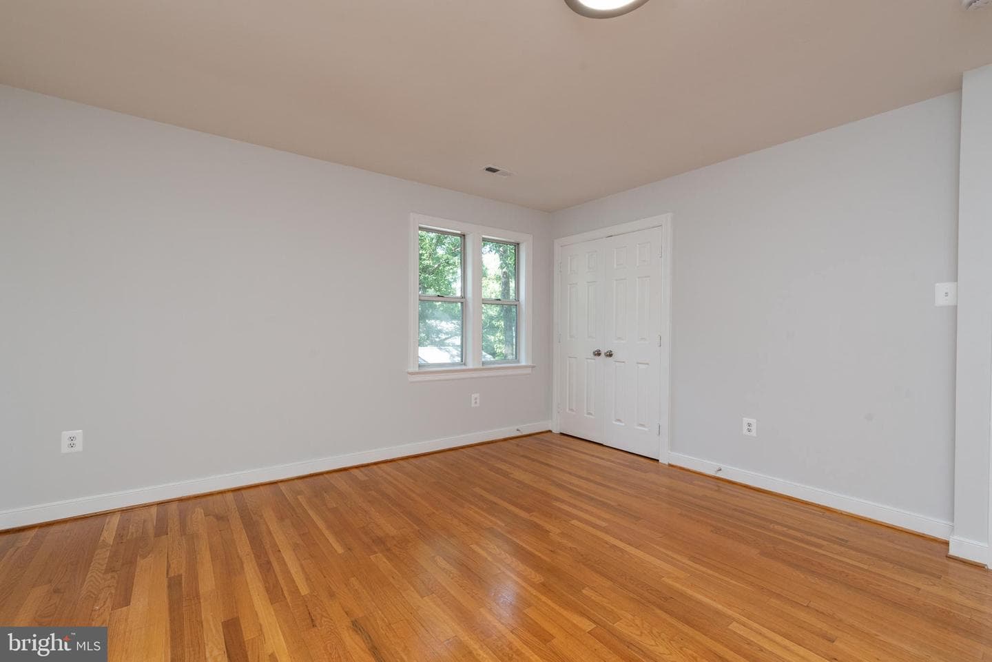 11809 Goodwick Square photo 29