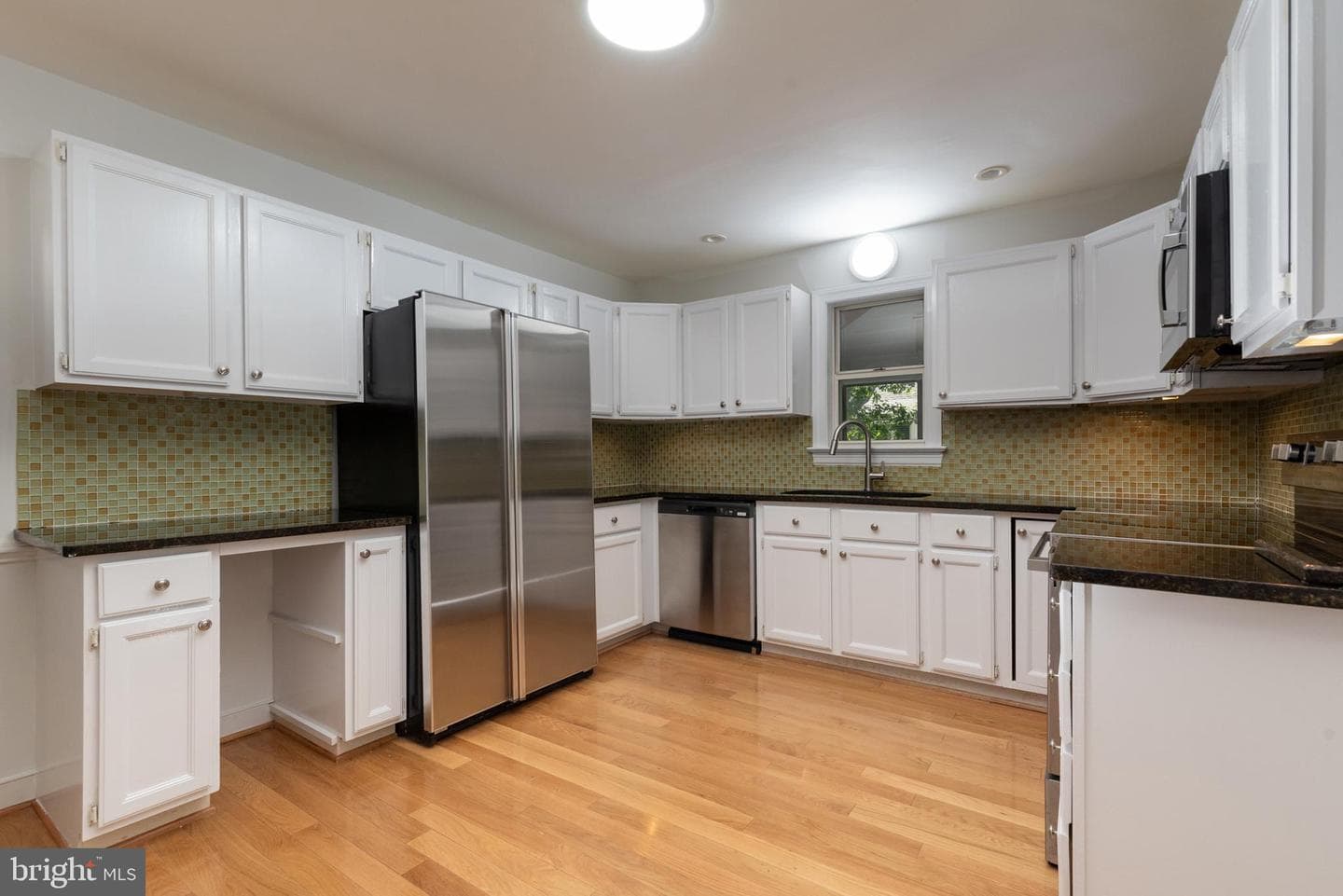 11809 Goodwick Square photo 8