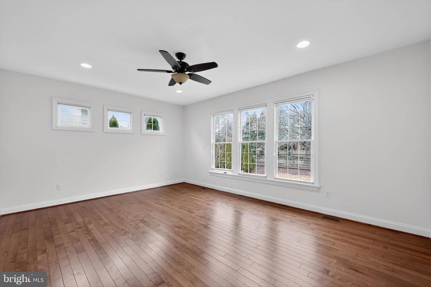 5160 Farmount Terrace #16 photo 16