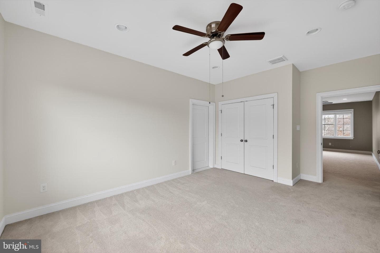 5160 Farmount Terrace #16 photo 17