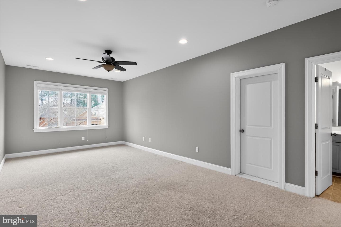 5160 Farmount Terrace #16 photo 20