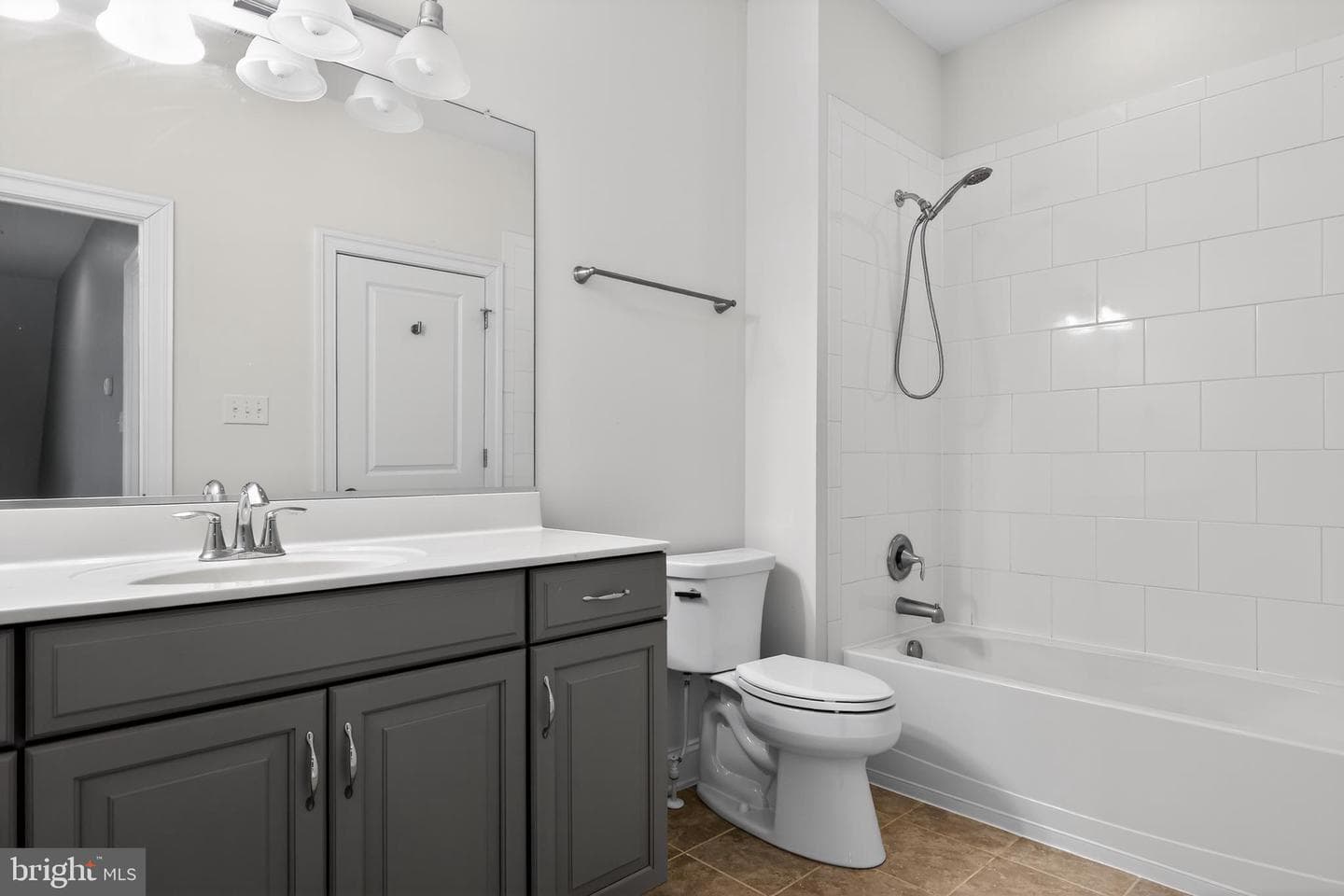 5160 Farmount Terrace #16 photo 22