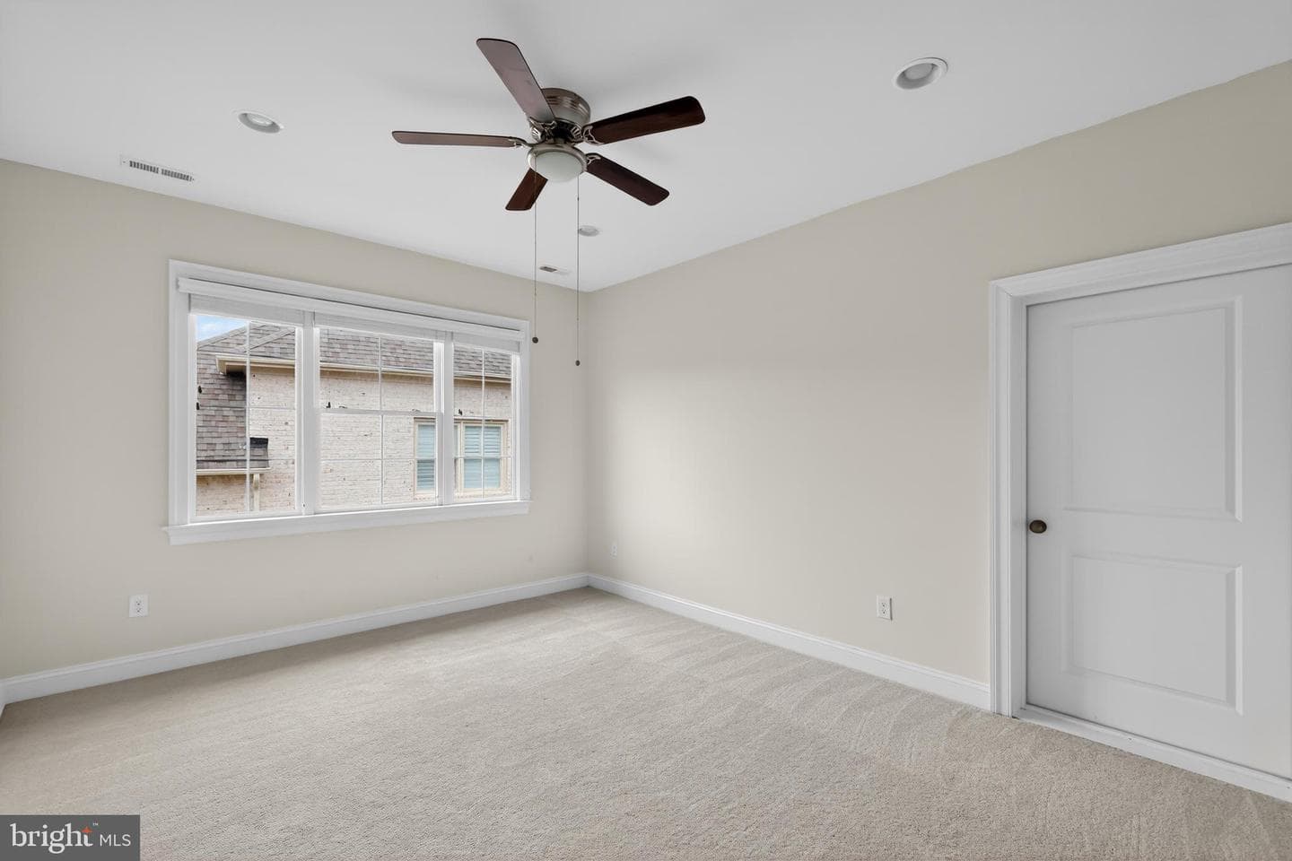 5160 Farmount Terrace #16 photo 30
