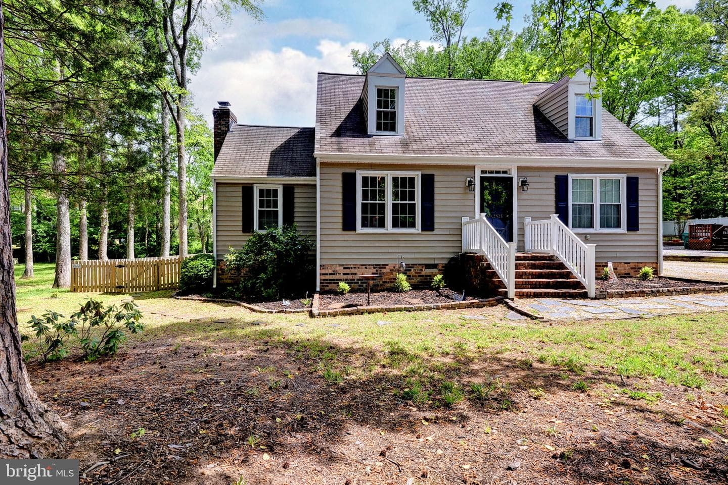 2525 Lauderdale Drive photo 3