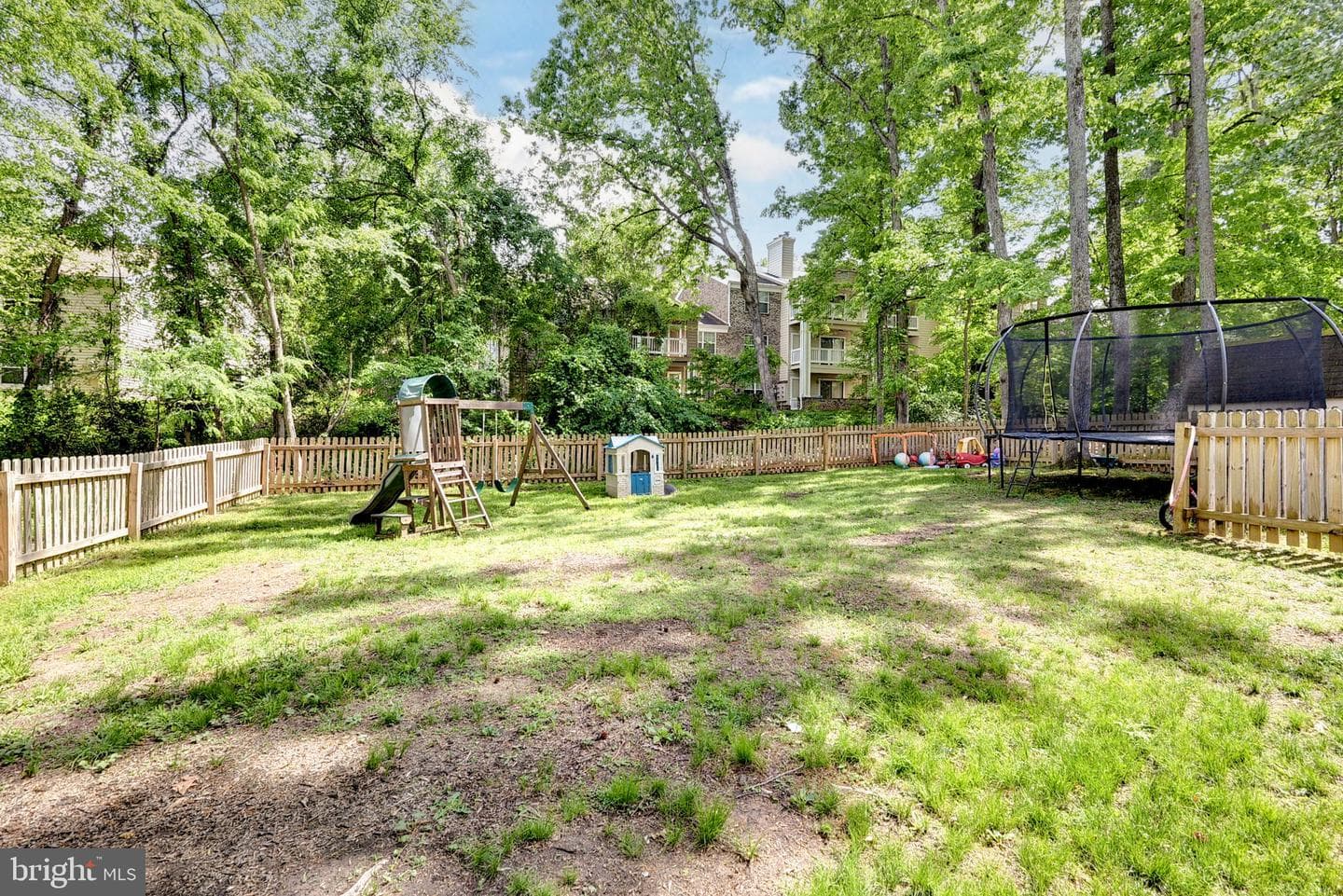2525 Lauderdale Drive photo 35