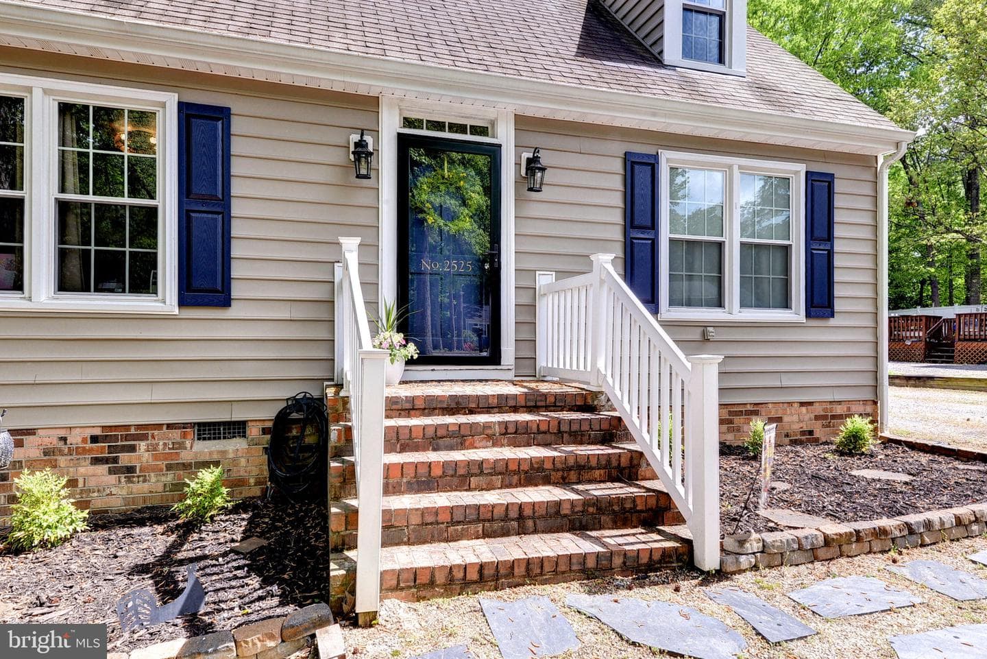 2525 Lauderdale Drive photo 4