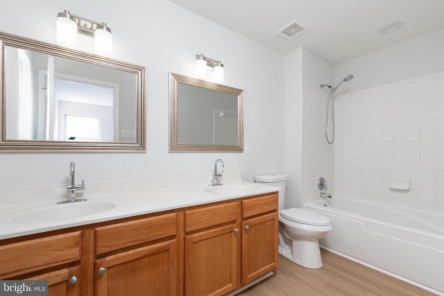 4205 Seamore Street photo 32