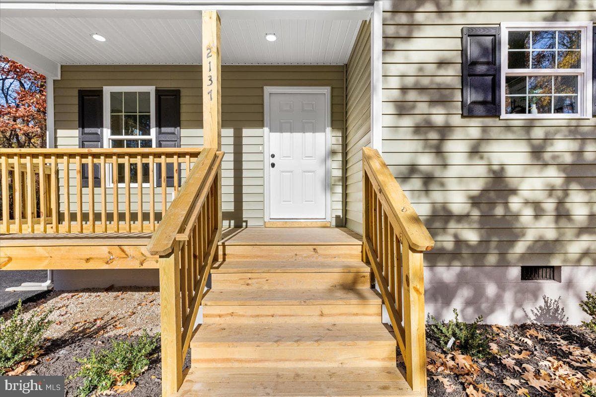 2137 Dublin Street photo 8
