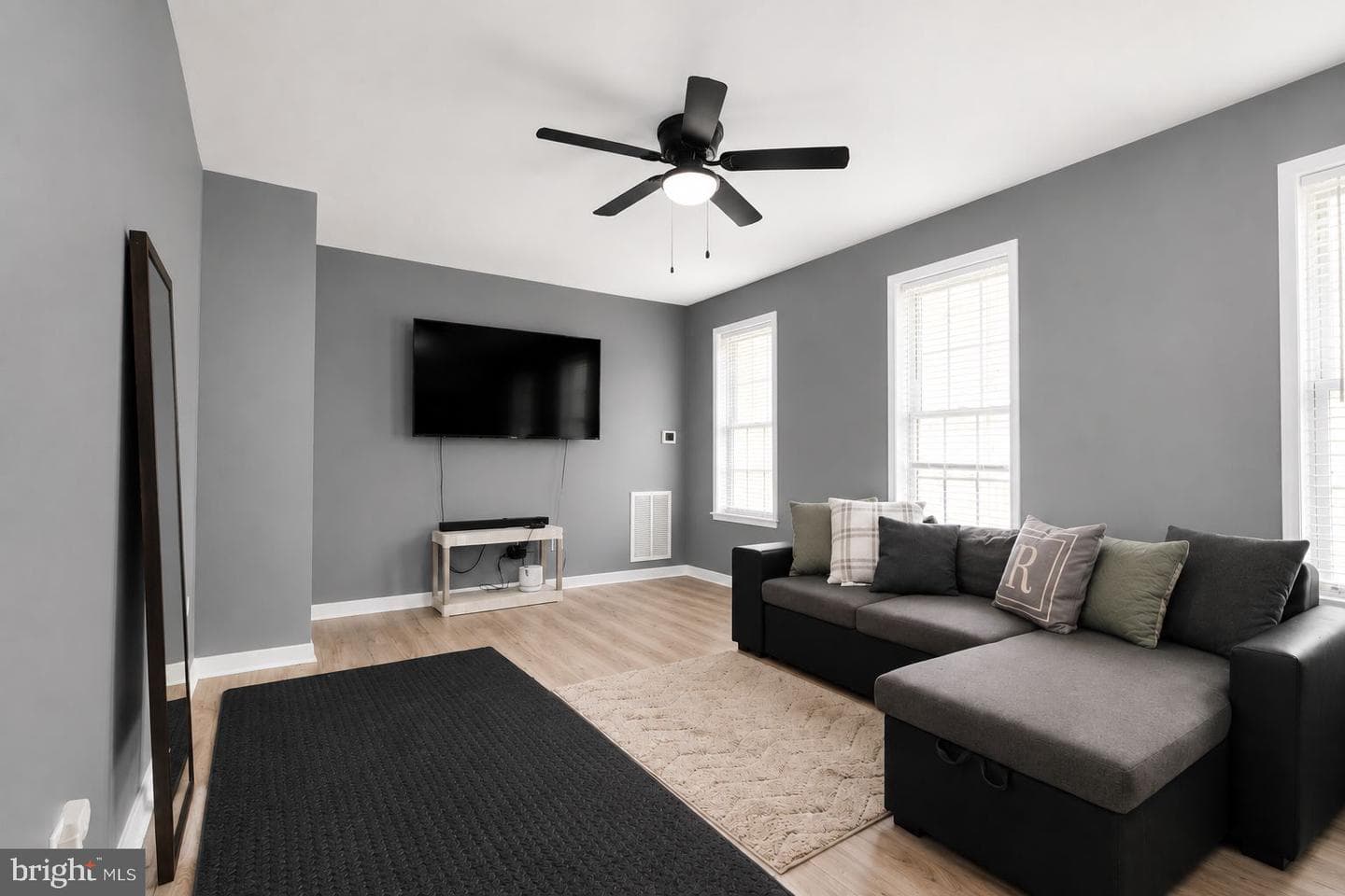 502 Highland Avenue photo 8