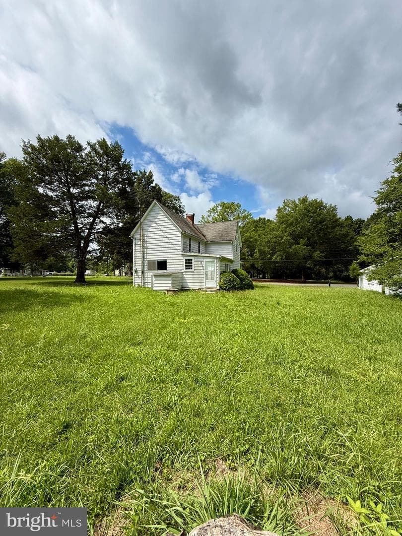 1031 Macdonald Drive photo 10
