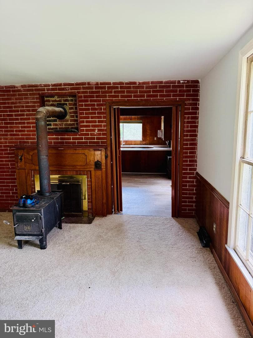 1031 Macdonald Drive photo 18
