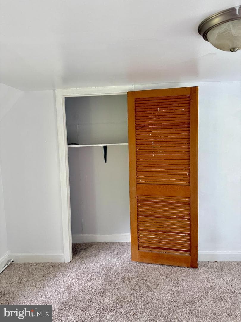 1031 Macdonald Drive photo 21