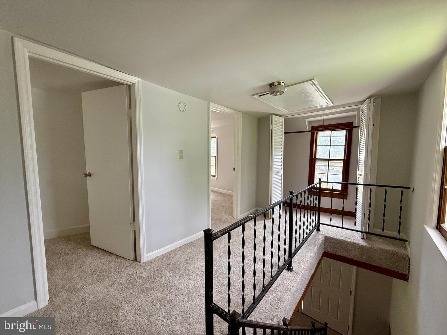 1031 Macdonald Drive photo 27