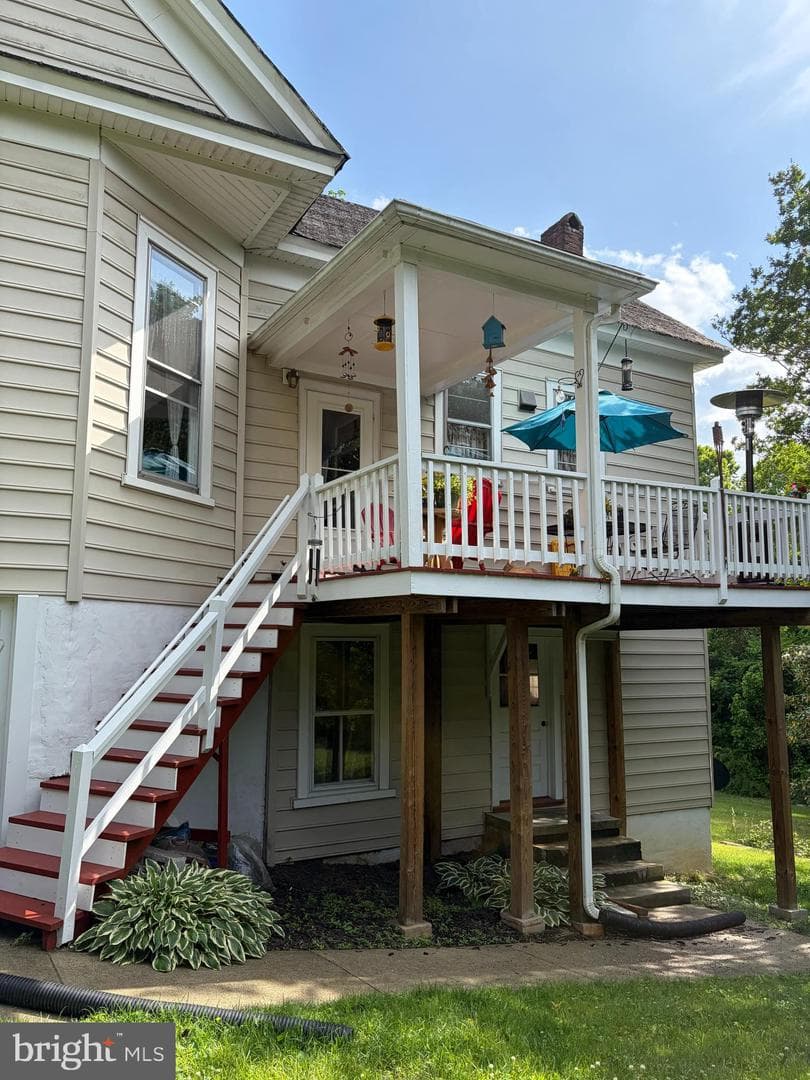 804 Grove Ave photo 3