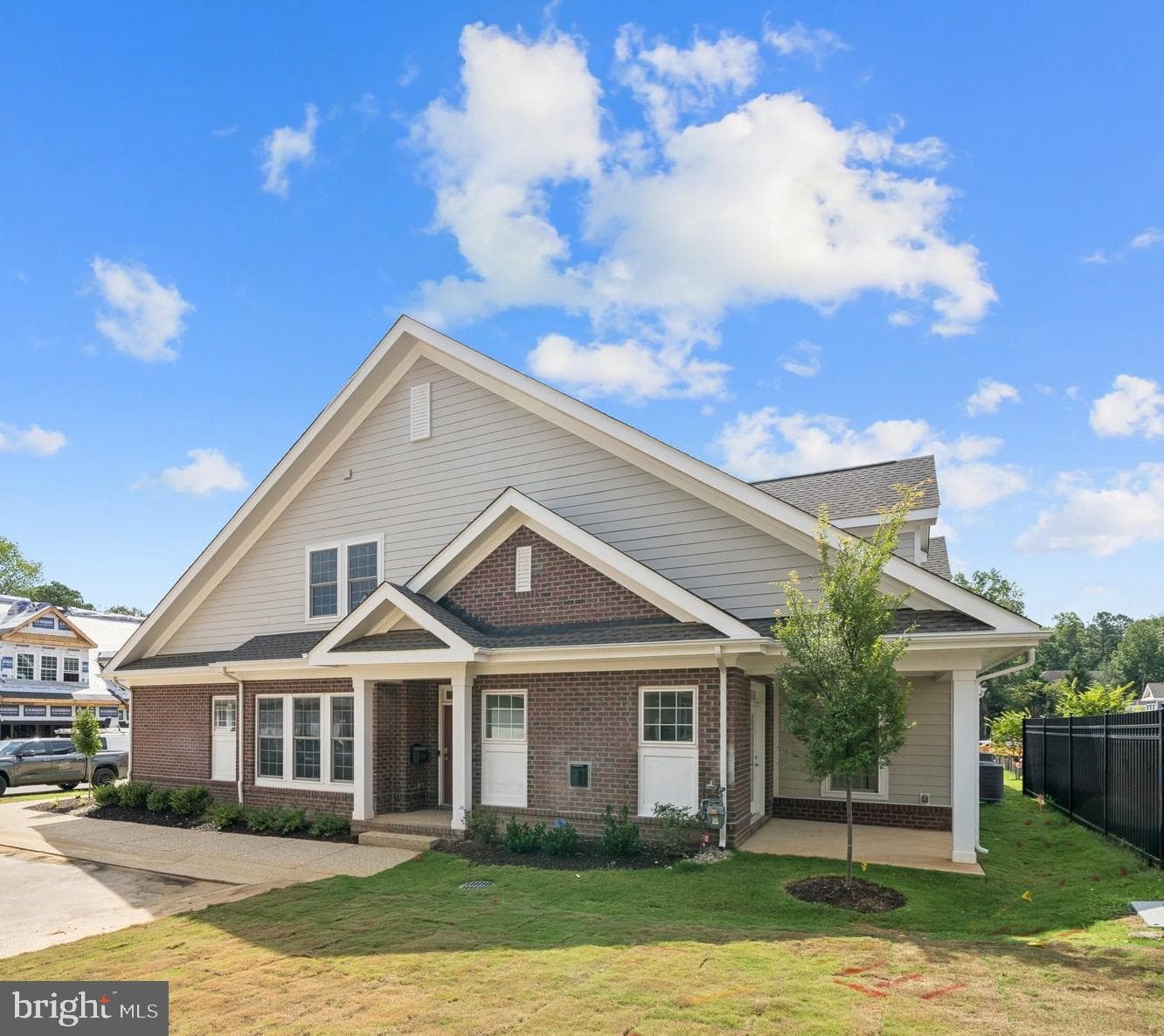 1240 Treviso Bay