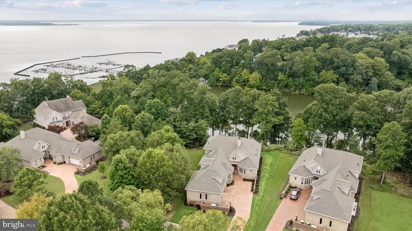 424 Rivers Edge photo 29