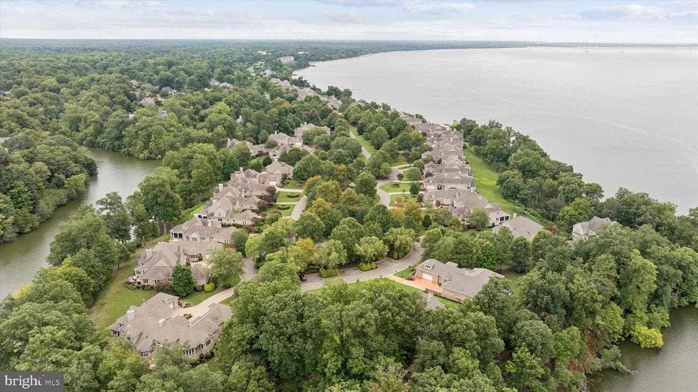 424 Rivers Edge photo 33
