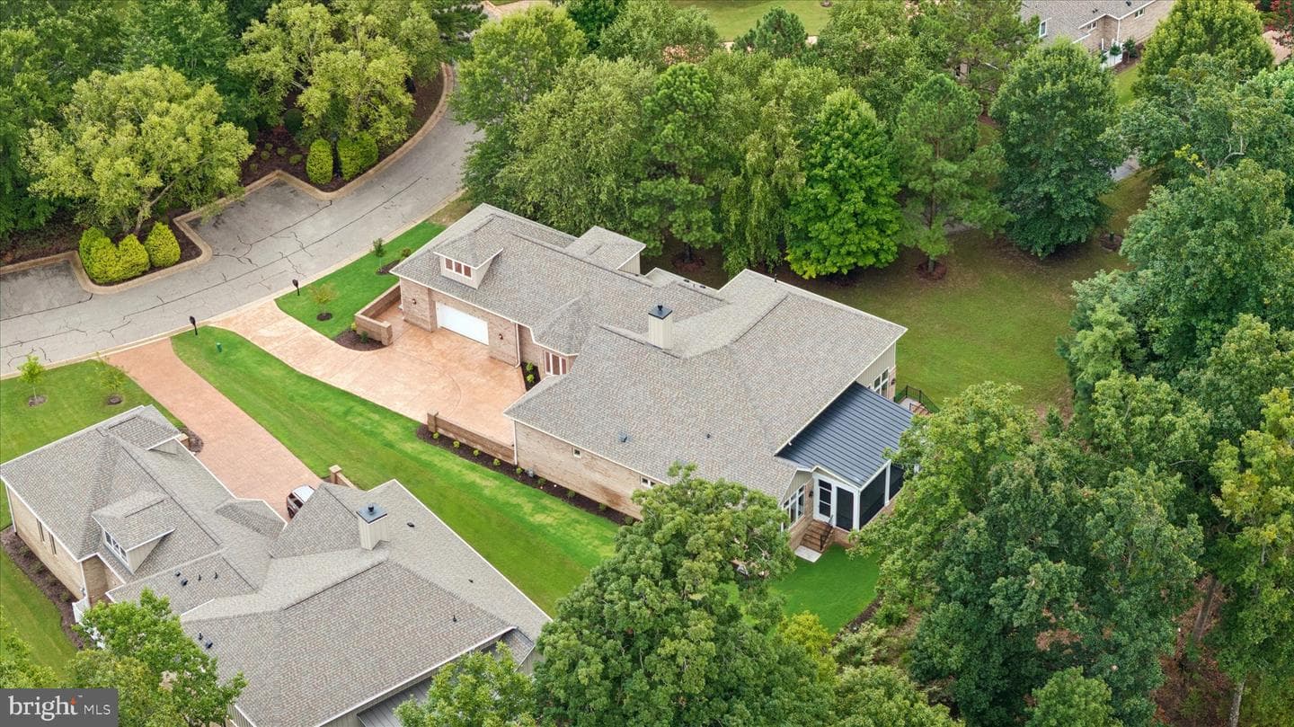 424 Rivers Edge photo 37