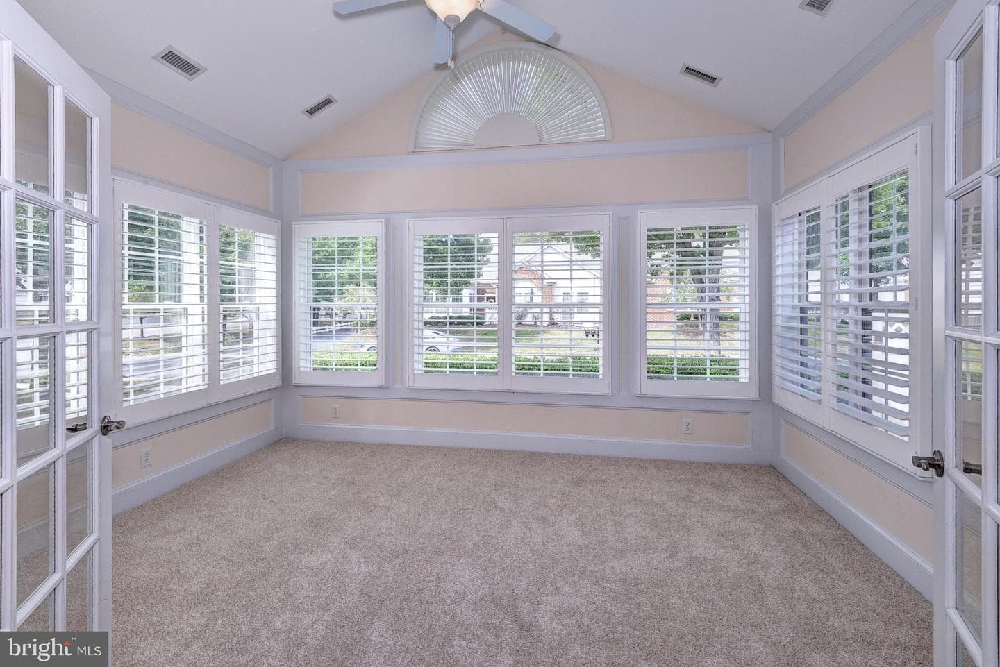 4335 Creek View E photo 14