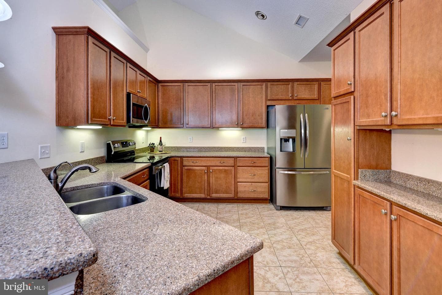 4335 Creek View E photo 17