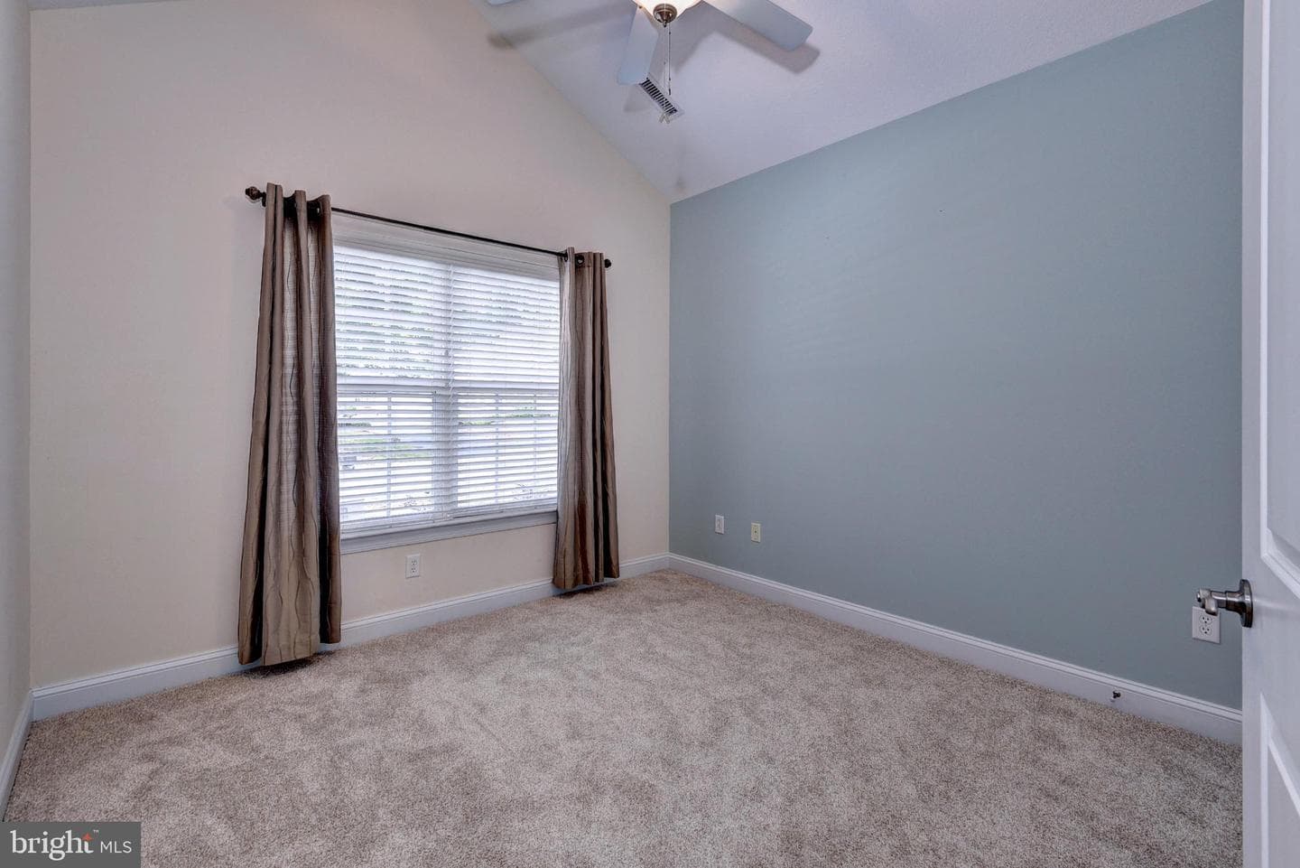 4335 Creek View E photo 29