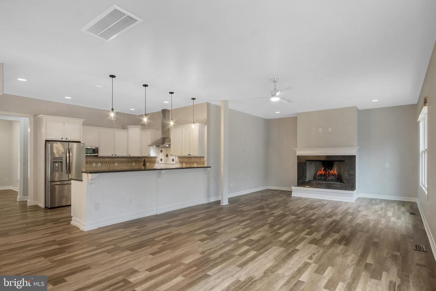 100 Lakewood Drive photo 11