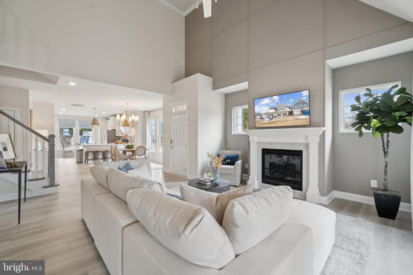 1332 Treviso Bay photo 4