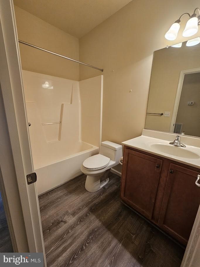 1403 Rustads Circle photo 9