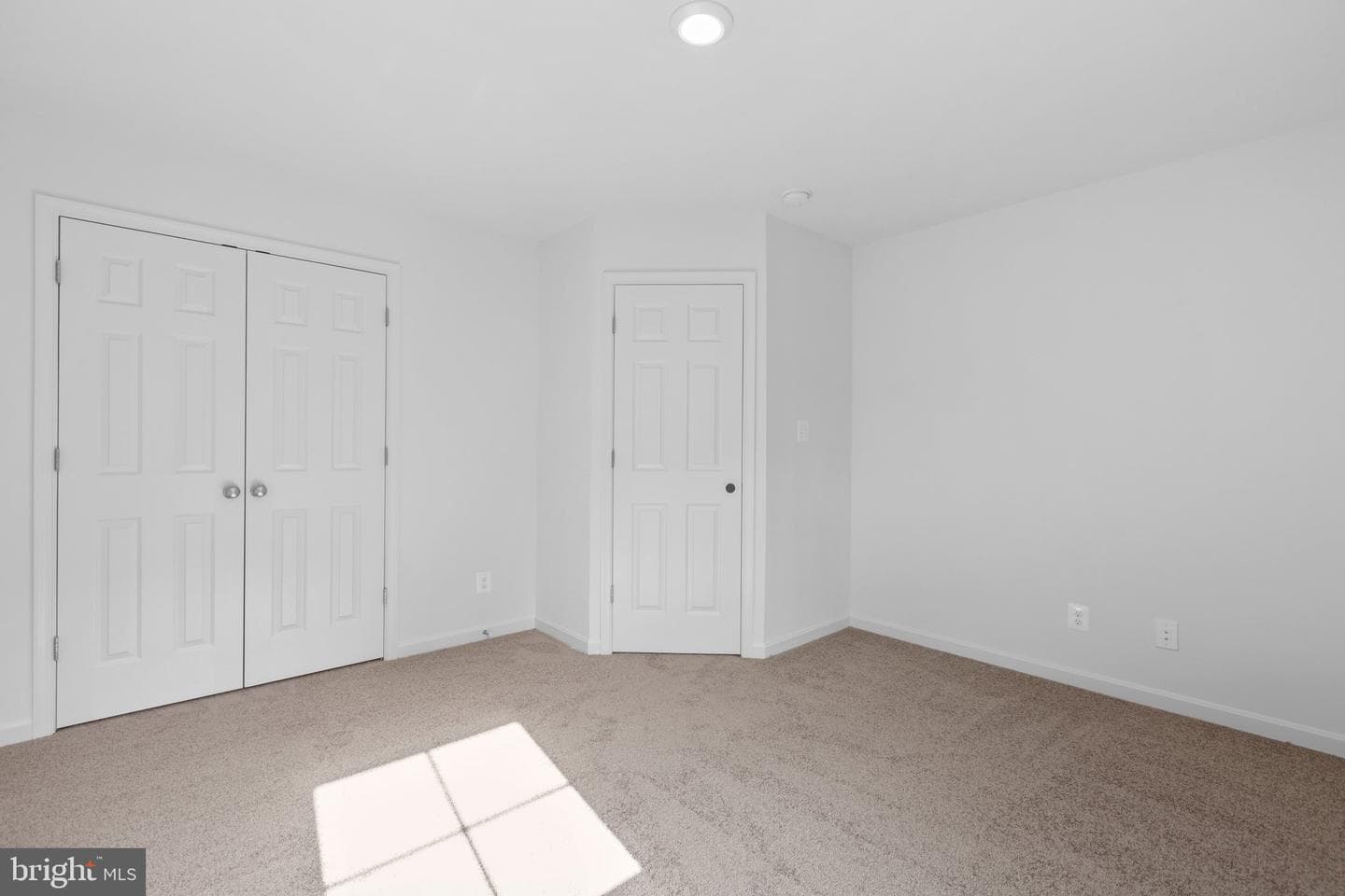 15611 Owens Drive photo 21