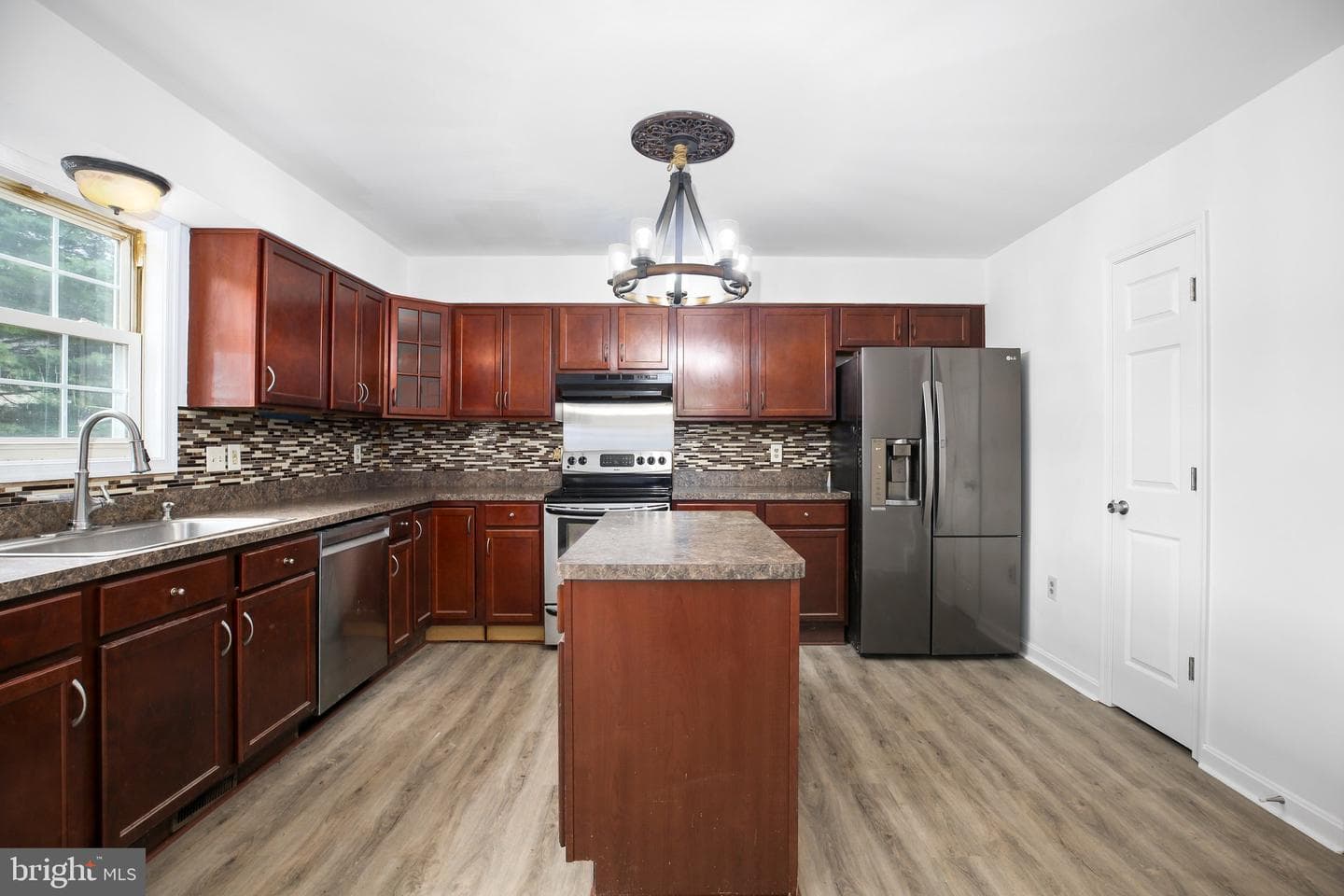 10429 Hutchison Lane photo 12