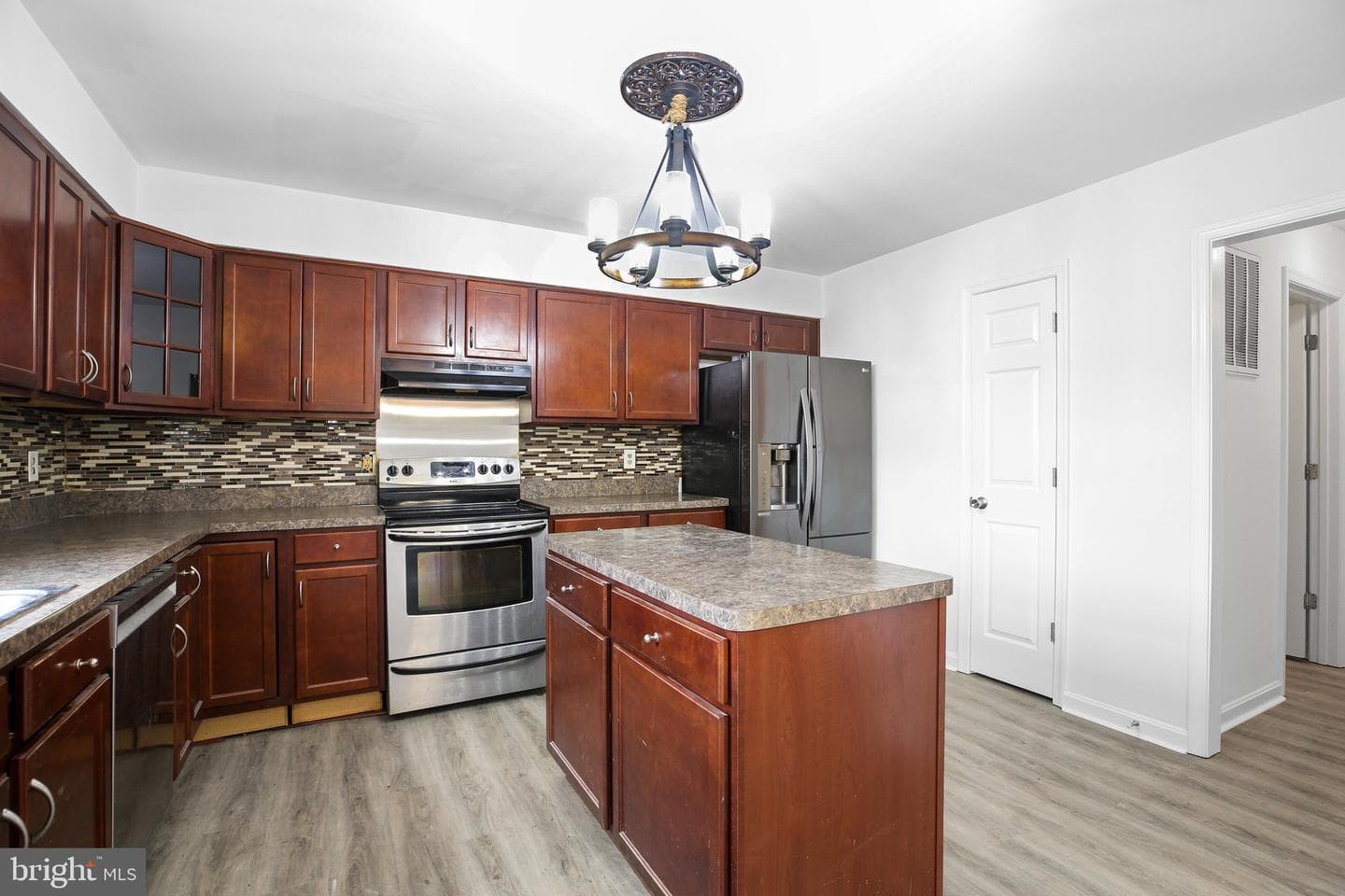 10429 Hutchison Lane photo 16