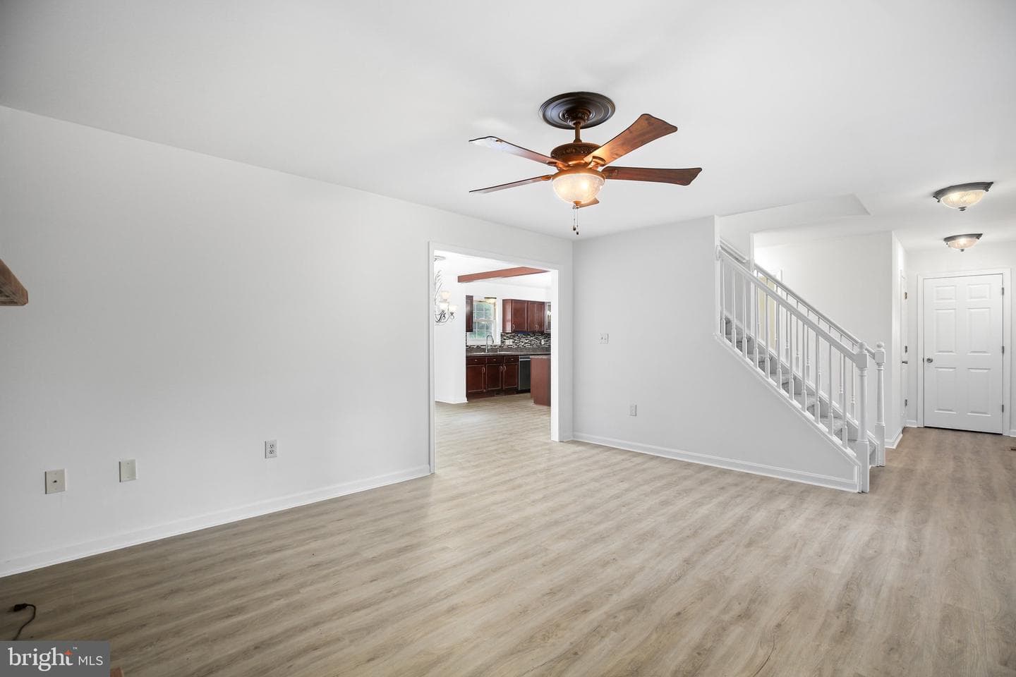 10429 Hutchison Lane photo 5