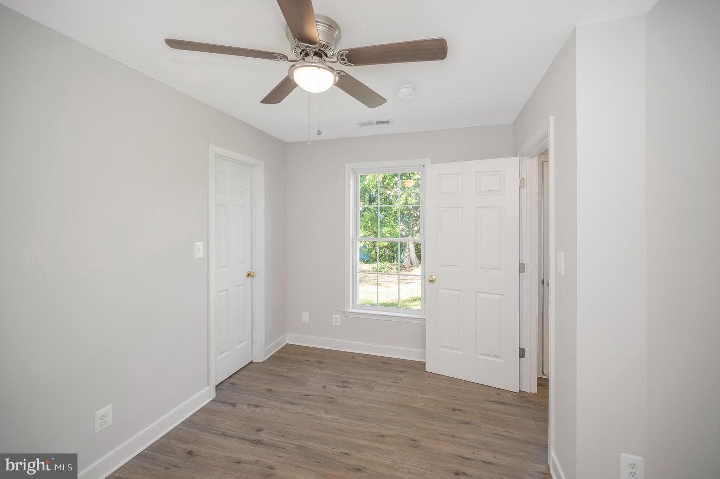 6086 4th Street photo 13