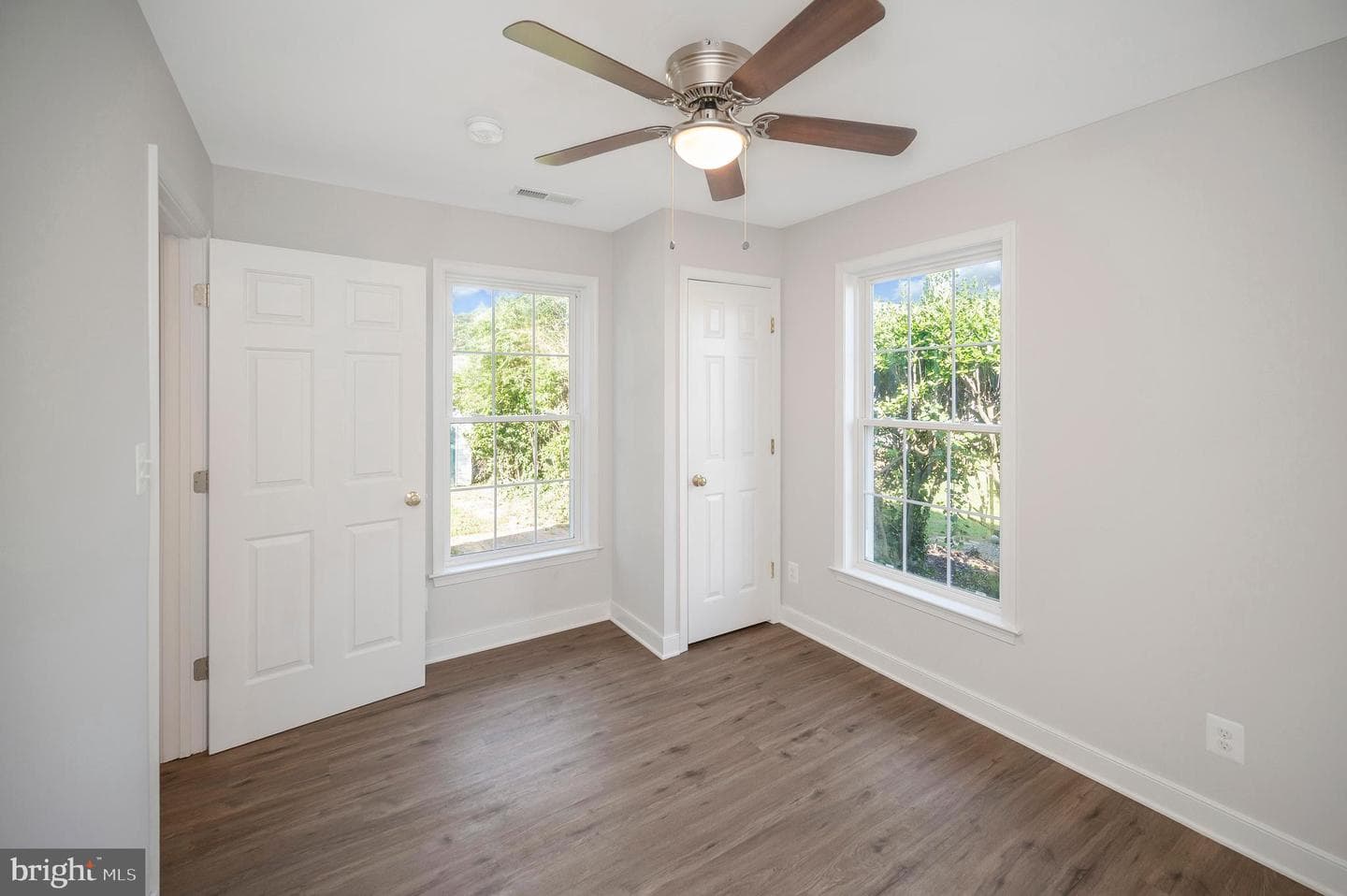 6086 4th Street photo 18
