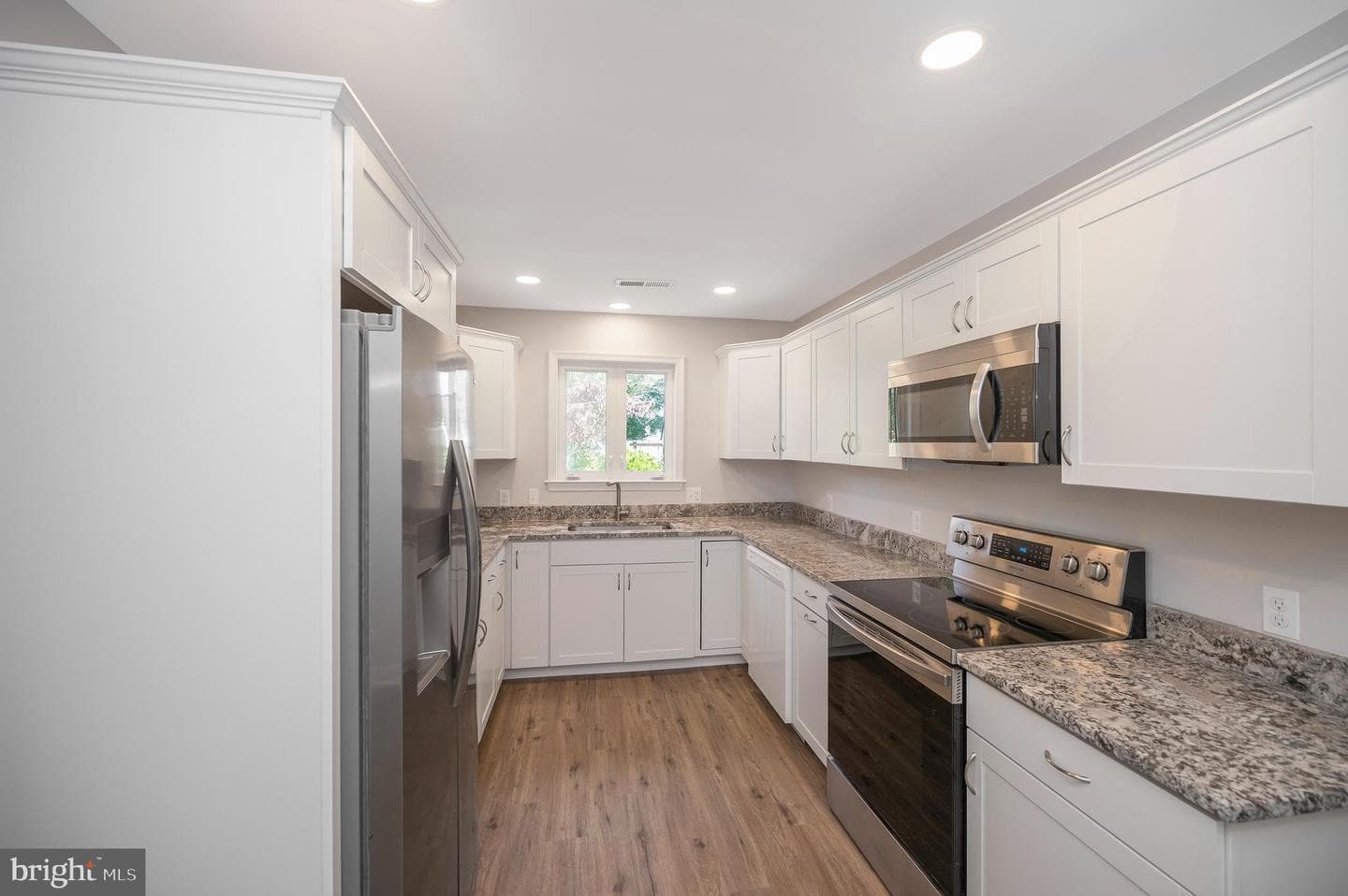 6086 4th Street photo 2