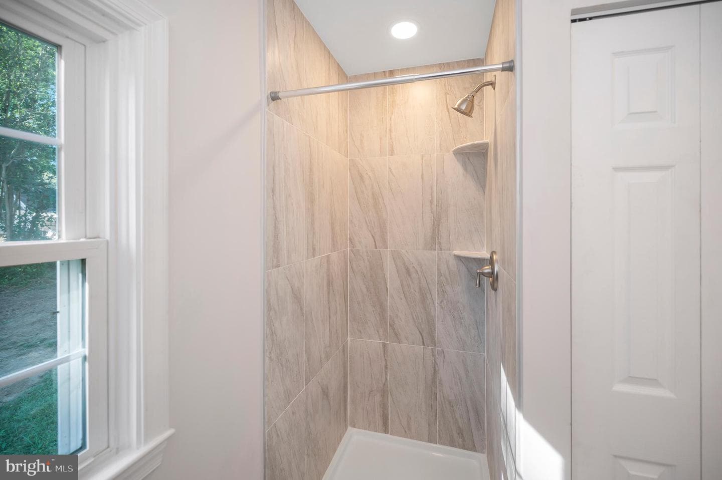 6086 4th Street photo 22