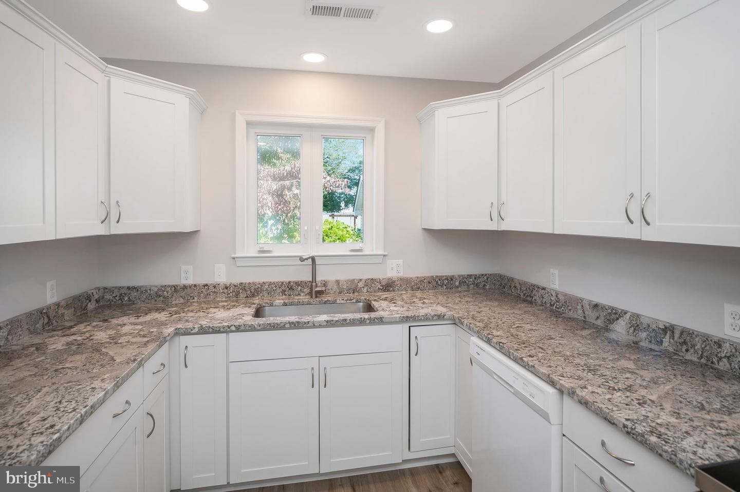 6086 4th Street photo 3