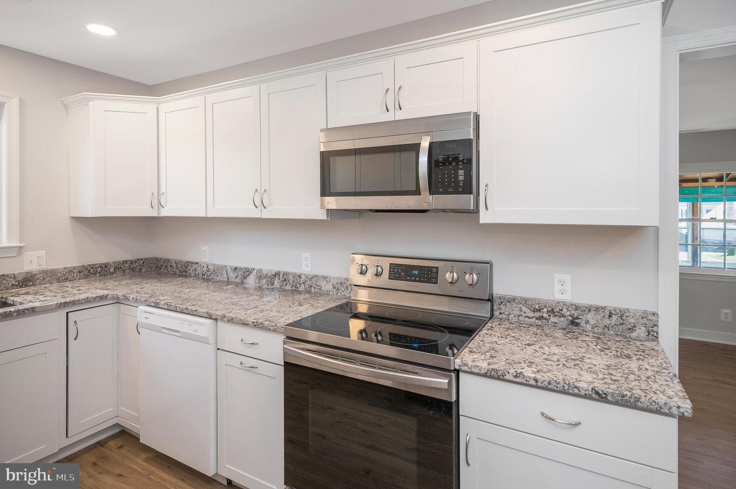 6086 4th Street photo 4